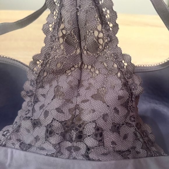 Victoria's Secret Body By Victoria purple Gray Lace Racerback Bra - Picture 7 of 9